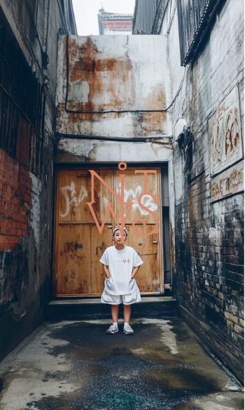 "The Alchemist's Daughter: Eine Fabel in Gold und Schatten" – Digitaler Kunstdruck