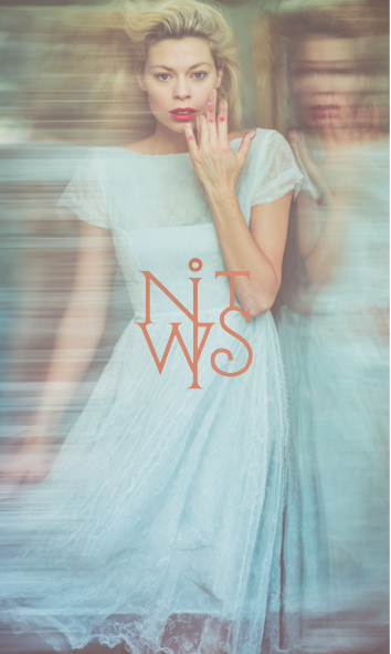 "Behind the Veil: Ein Flüstern hinter dem Vorhang" – Digitaler Kunstdruck