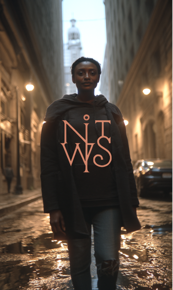 "Concrete Elegy: Die stillen Wege der Stadt" – Digitaler Kunstdruck