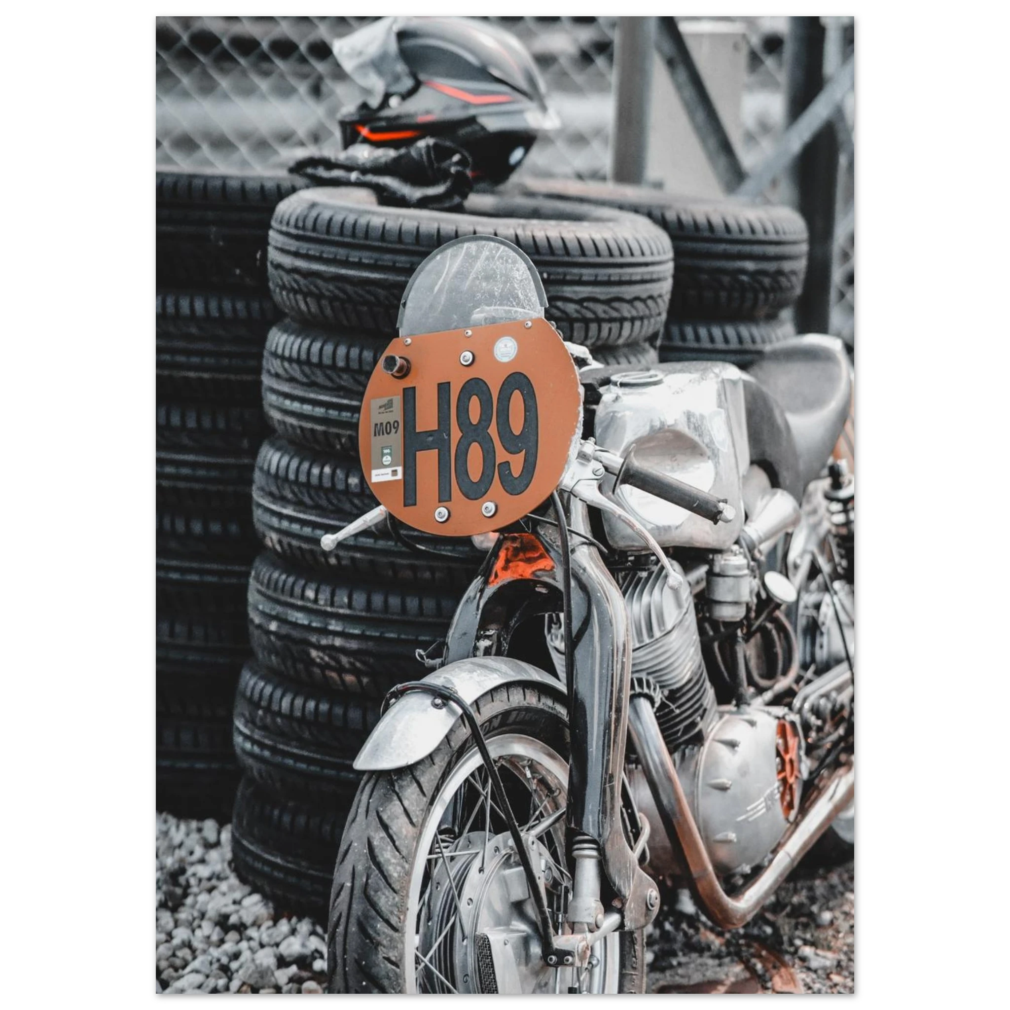 „H89 – Legende auf Standgas“